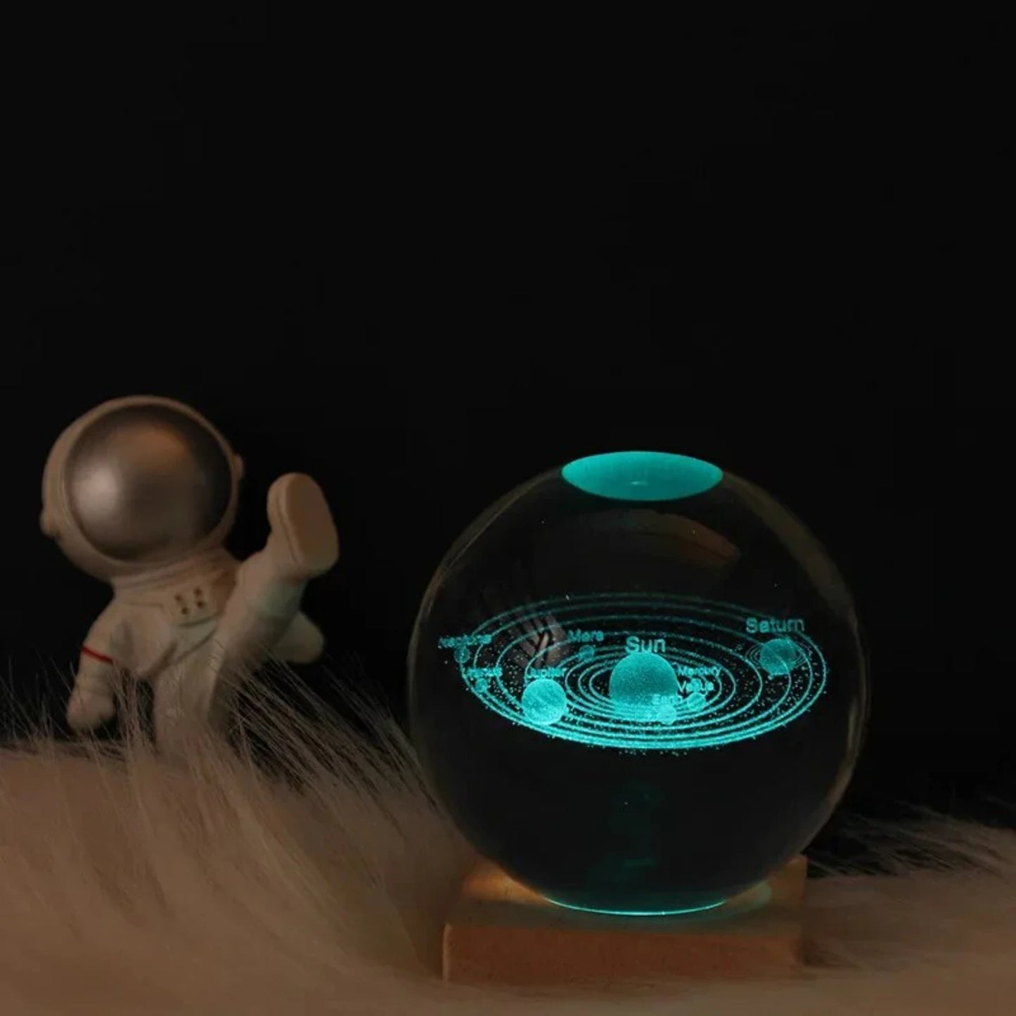 Solar Crystal Ball Night Lamp